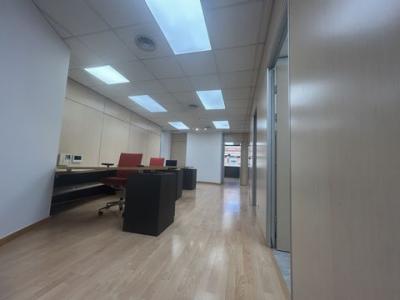 Location Local commercial BARCELONA 08001