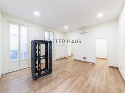 Location Local commercial MADRID 04830