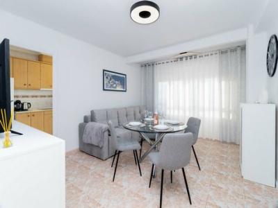 Location vacances Appartement 4 pices TORREVIEJA 03180