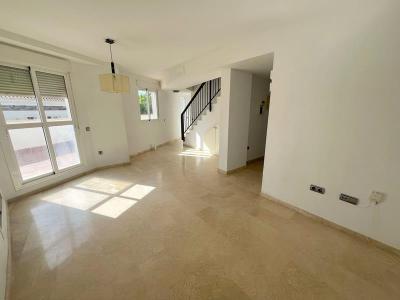 Acheter Appartement 184 m2 Estepona