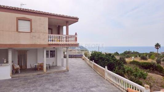 Louer Maison 250 m2 La-herradura