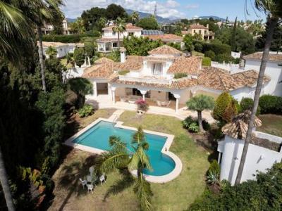 Acheter Maison 589 m2 Estepona