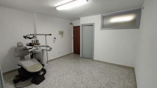 Acheter Local commercial 61 m2 Jaen