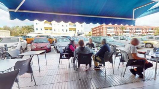 Vente Local commercial Aero-club  GC