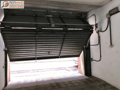 Acheter Parking Roses 45000 euros