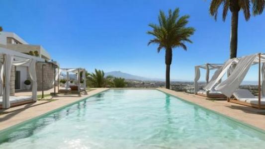 Acheter Appartement 205 m2 Estepona