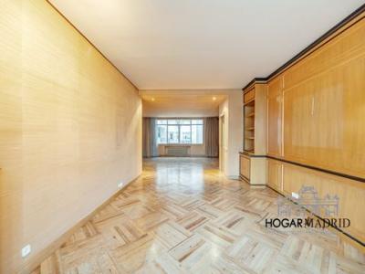 Acheter Appartement 260 m2 Madrid