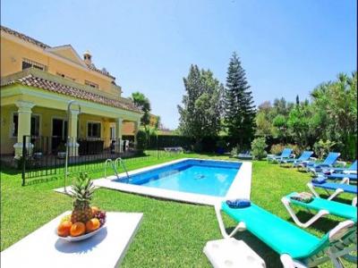 Louer pour les vacances Maison 1200 m2 Estepona