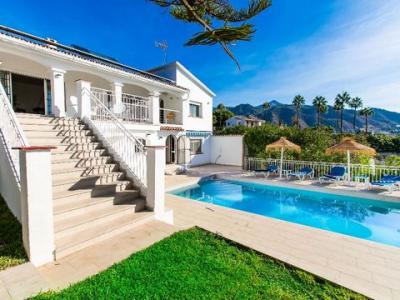 Louer pour les vacances Maison 1260 m2 Nerja