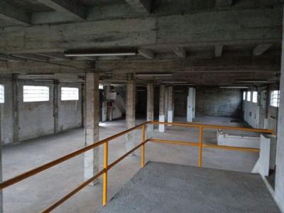 Acheter Local industriel 855 m2 Albarinos-tiran