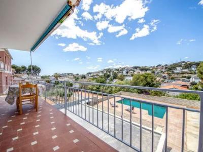 Location vacances Maison Calafell  T