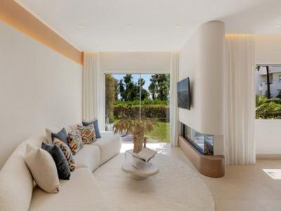 Acheter Appartement 137 m2 Estepona