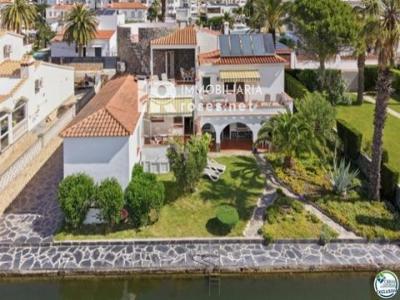 Acheter Maison 385 m2 Roses