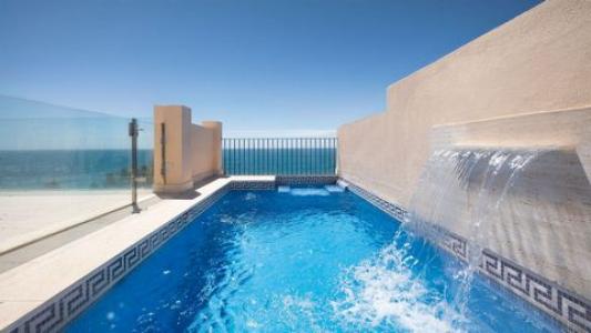 Acheter Appartement 236 m2 Estepona