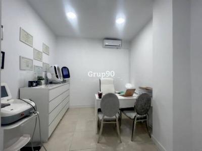 Louer Local commercial 115 m2 Lleida
