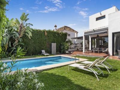 Acheter Maison 362 m2 Marbella