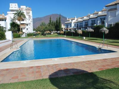 Louer Appartement 274 m2 Estepona